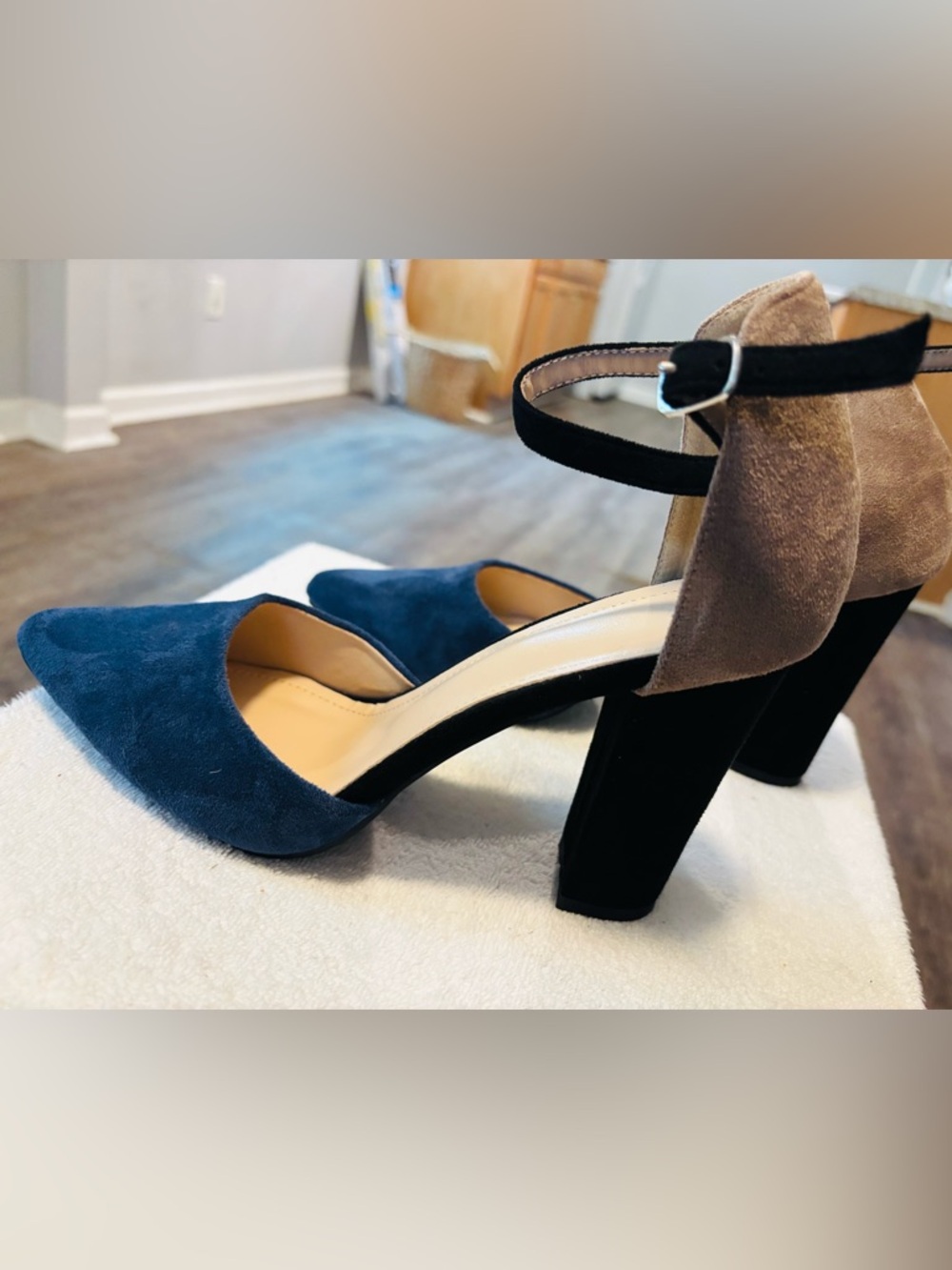 Brand New Heels By ANYTHING BUT MONDAY - Size 10 - Heel Height 4 Inches - Box 1B